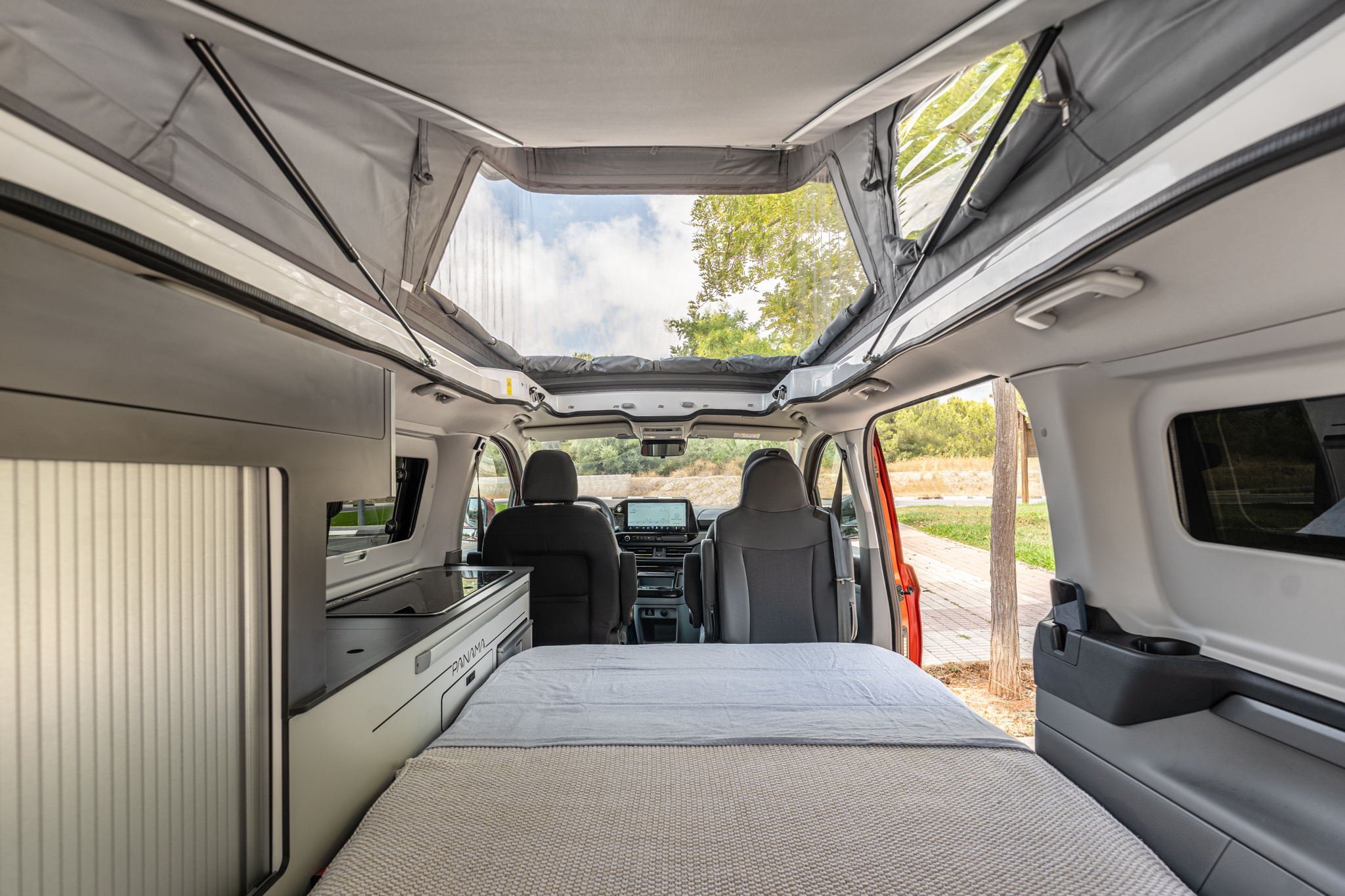 Panama Peak van